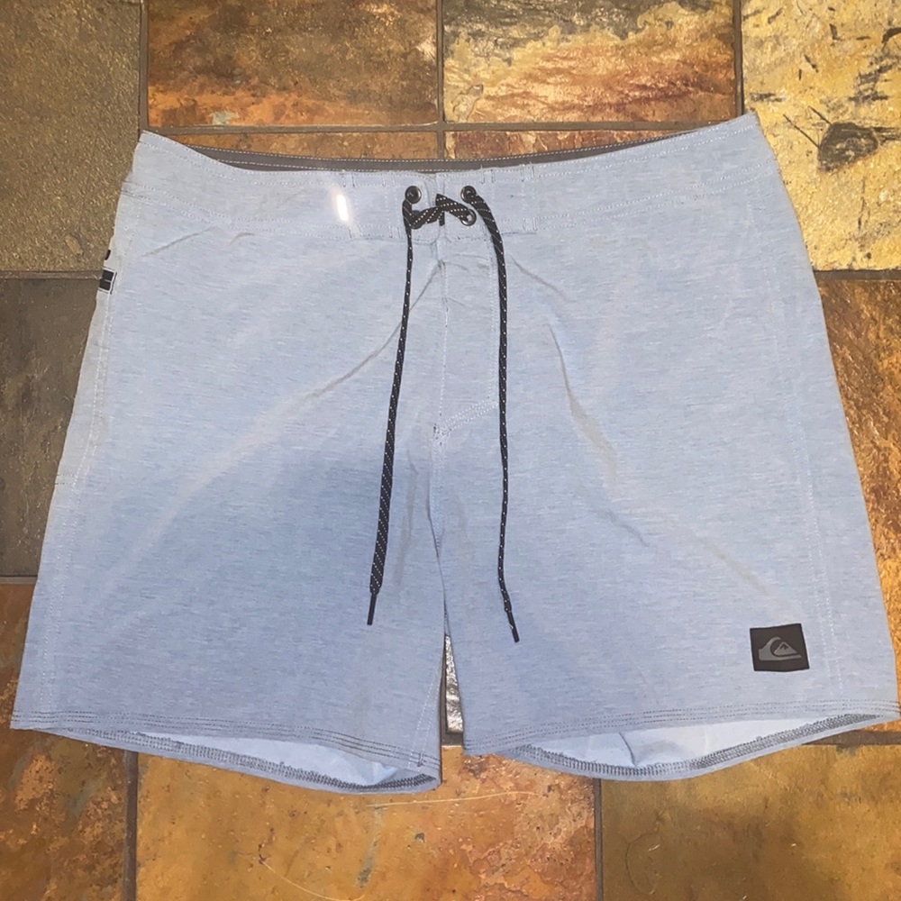 Great Condition Large fit Medium Teal Quicksilver Highlines